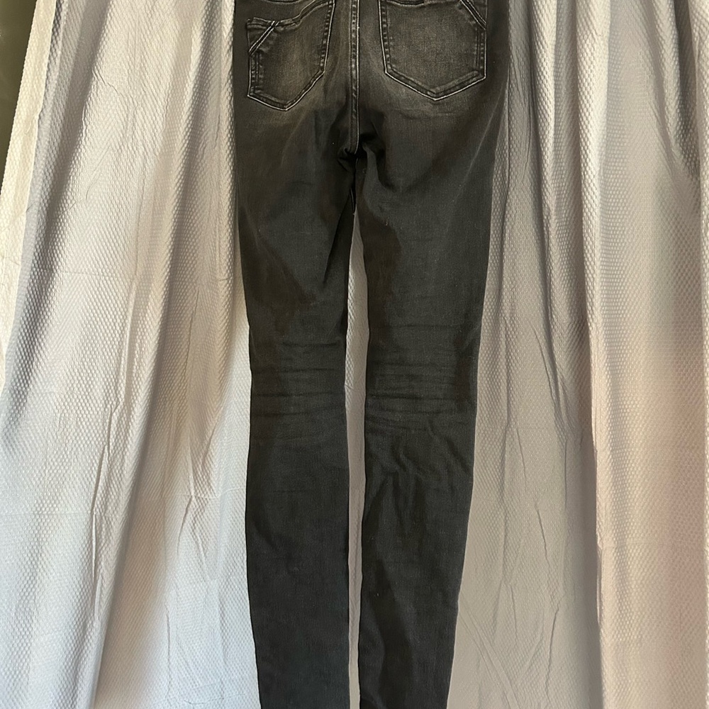 Tall Ladies Buckle Black skinny stretch jeans 27 x 34   Actual 32” inseam - Picture 2 of 7